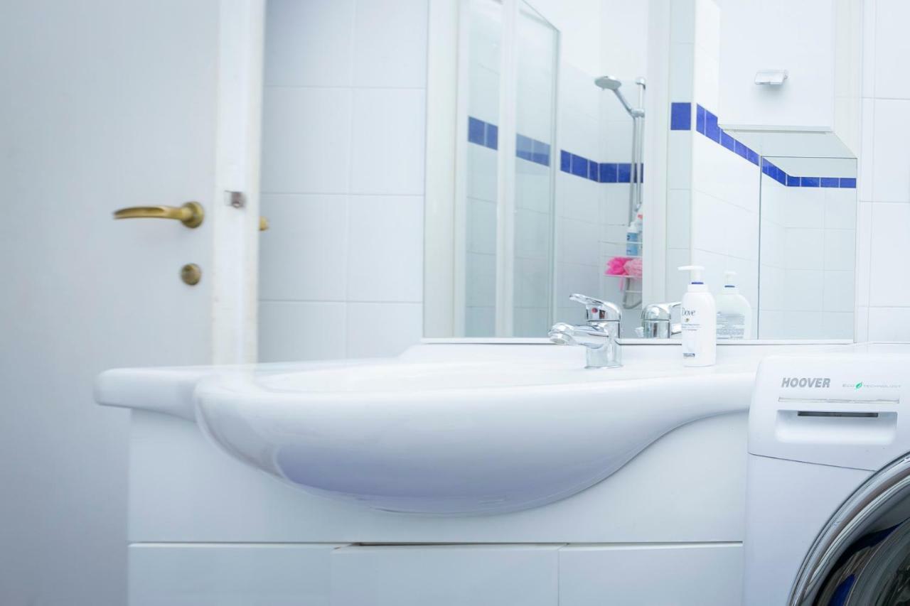 Apartamento Barney's House Nearby Subway And Downtown Roma